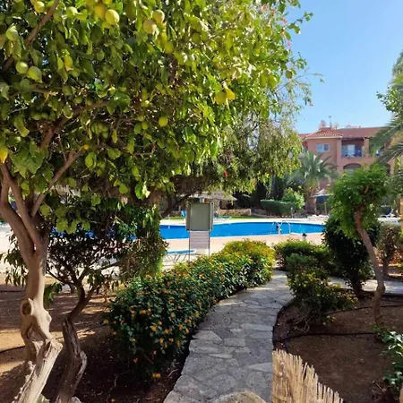 Apartment Beautiful Garden